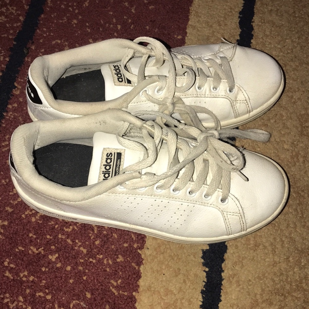 Women’s Adidas Cloudfoam sneakers sz 6 - Picture 1 of 4